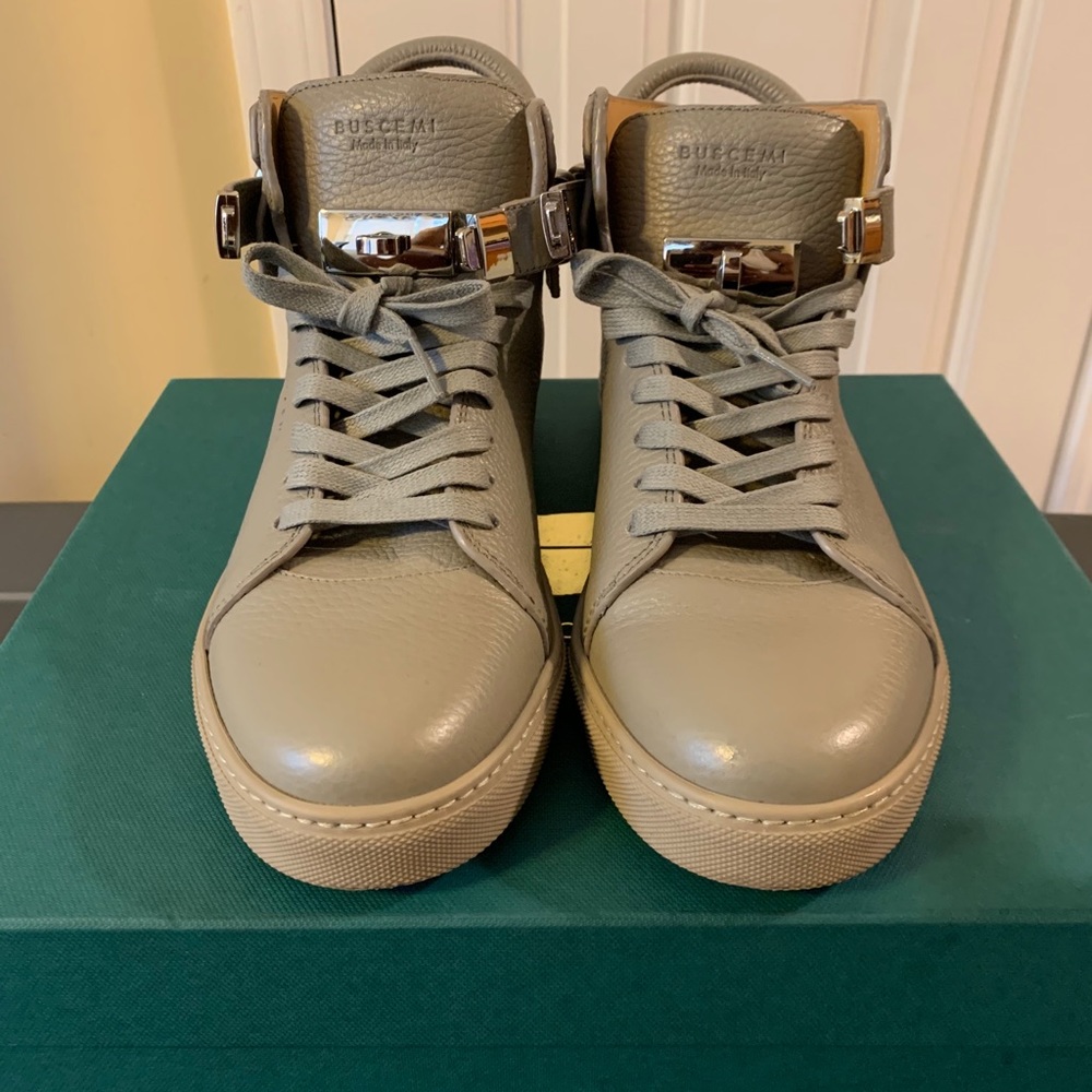 Buscemi Grey men size 10